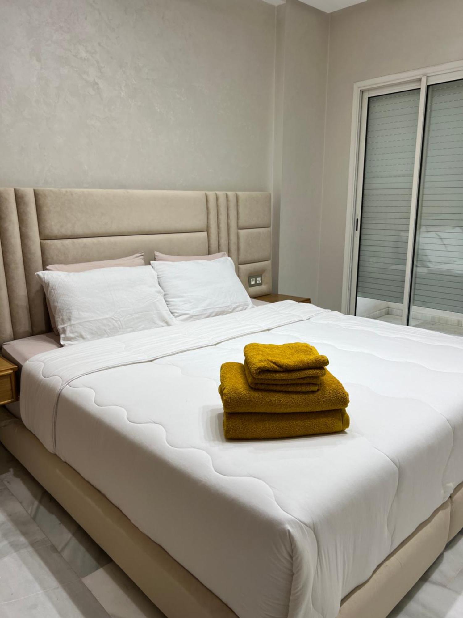 Only For Families Apartment *